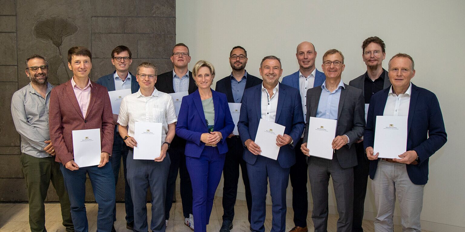 Die KI-Allianz Baden-Württemberg bei der Übergabe der Fördergelder